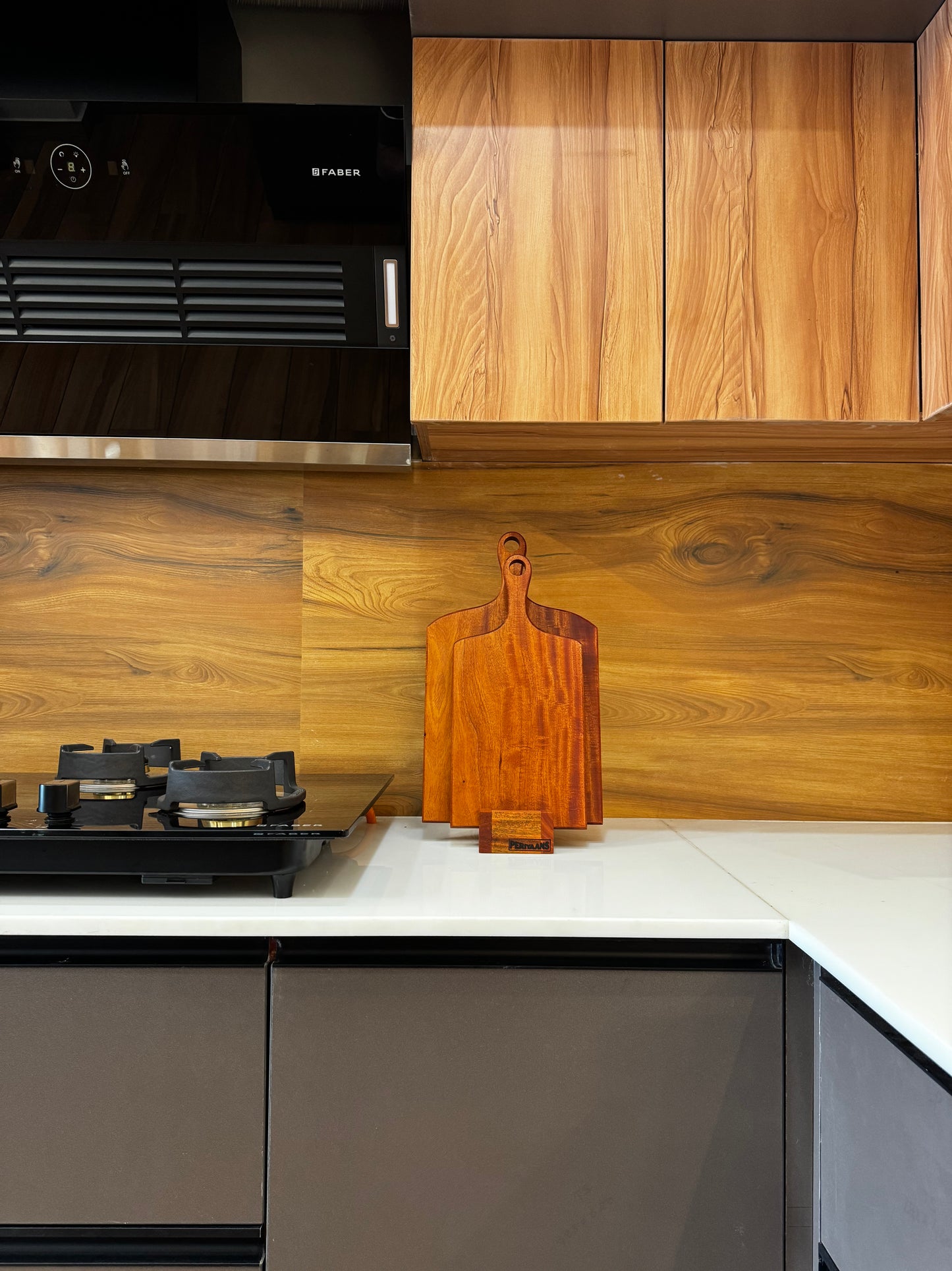 Mahogany Wood Charcuterie & Chopping Board Set with Stand (Set of 2)