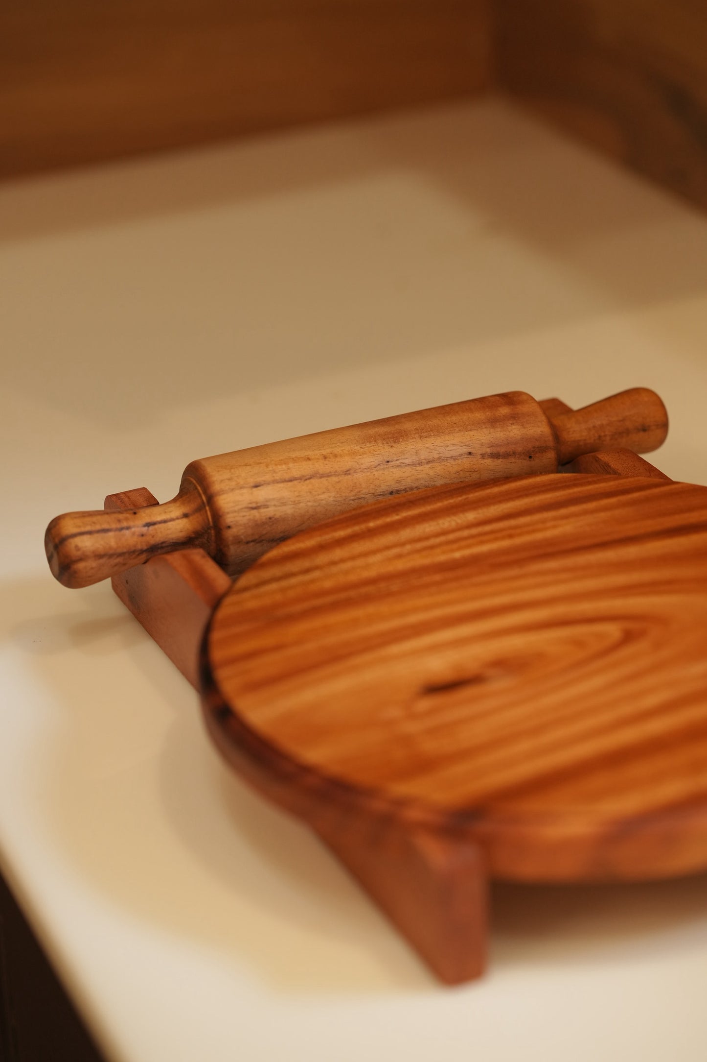 Mahogany Wood Chapathi Maker with Stand (Food Grade)