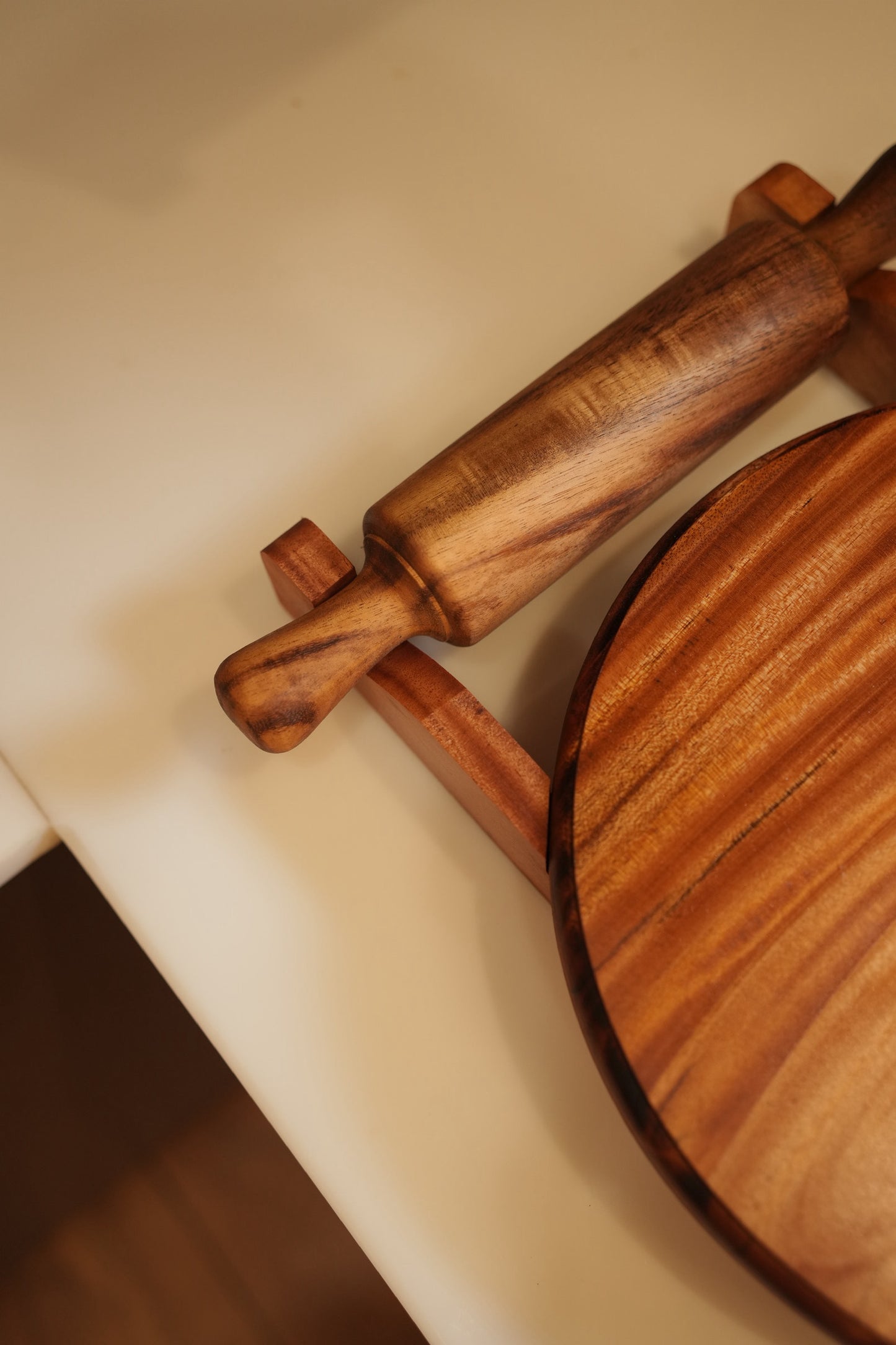 Mahogany Wood Chapathi Maker with Stand (Food Grade)